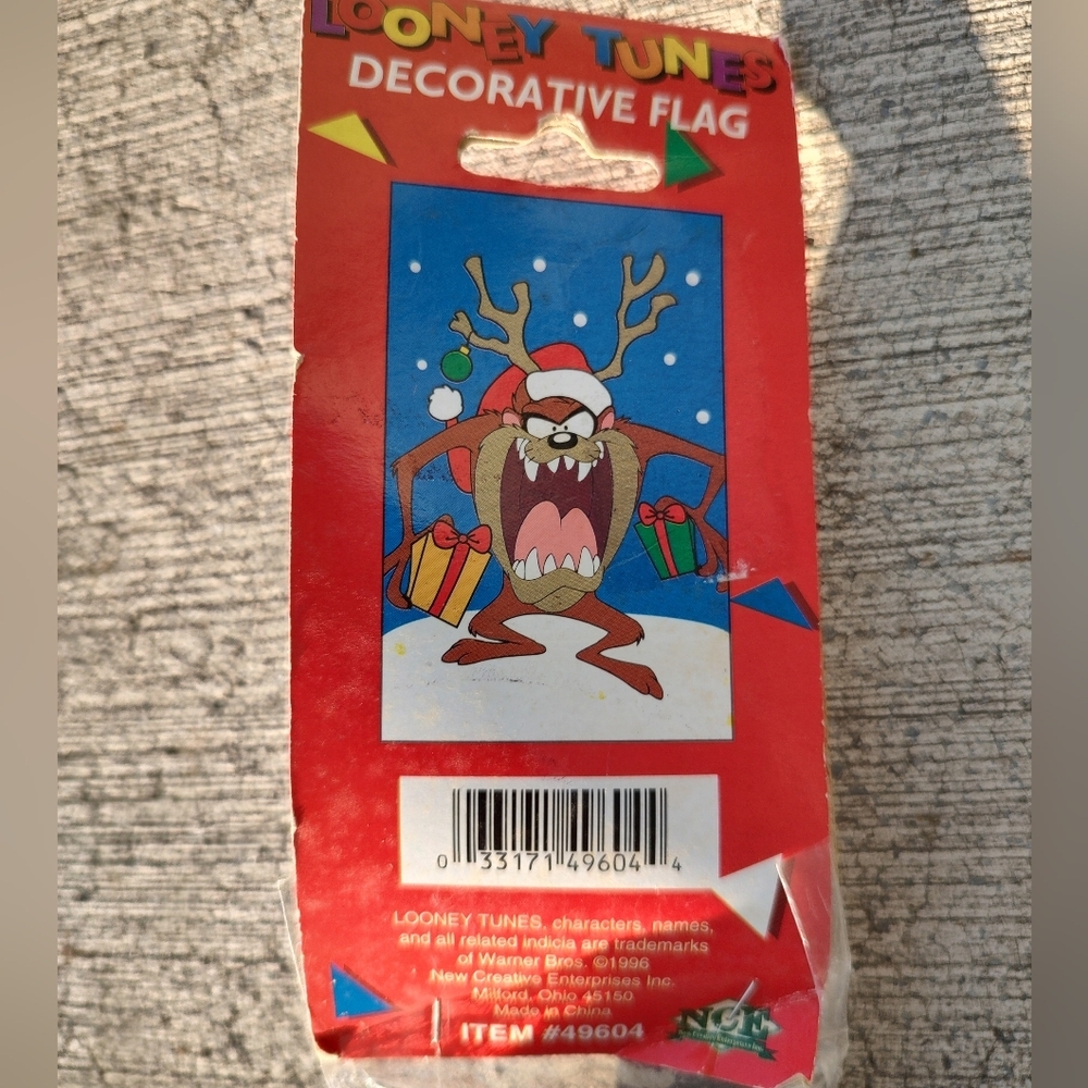 Vintage Looney Tunes Tasmanian Devil Taz Christmas Winter Decorative Yard Flag - Picture 2 of 7